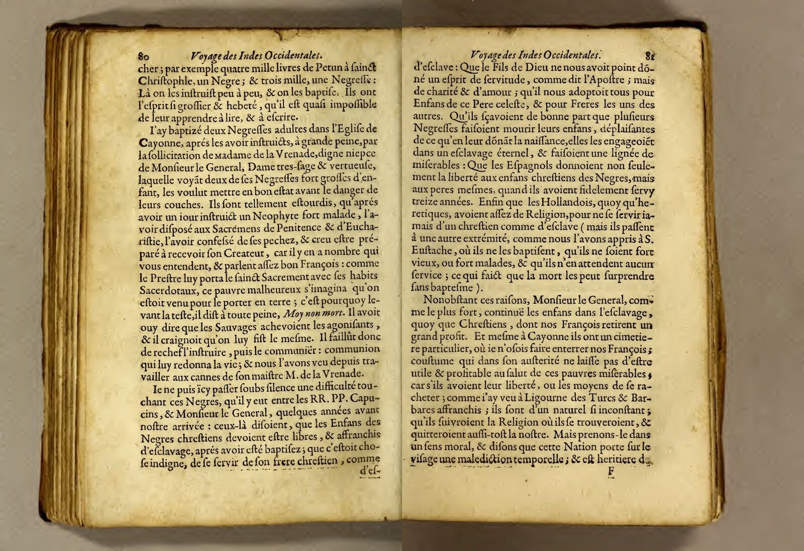 Deux pages jaunies d’un livre de 1652 ; le texte rapporte un débat sur la liberté d’enfants baptisés nés de parents esclavisés.